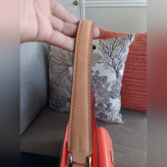 NWT Dooney & Bourke Shoulder Bag - Picture 17 of 17